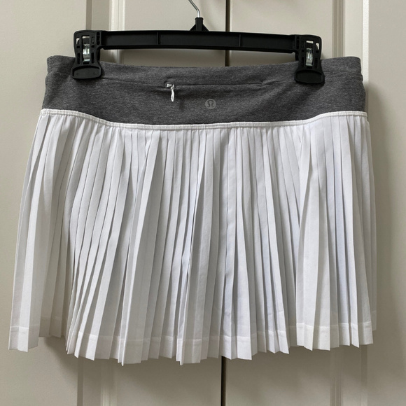 lululemon athletica Dresses & Skirts - Lululemon Running Skirt/Short